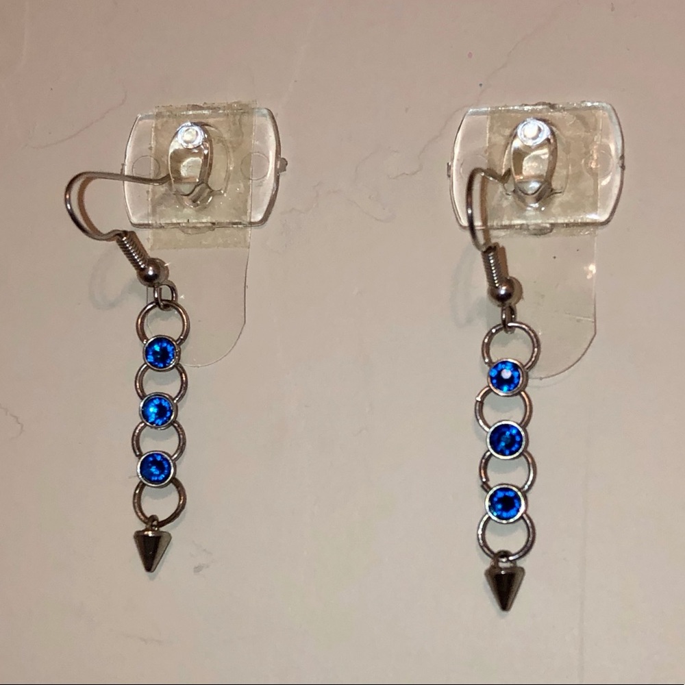 Handmade drop earring made w Sapphire Swarovski